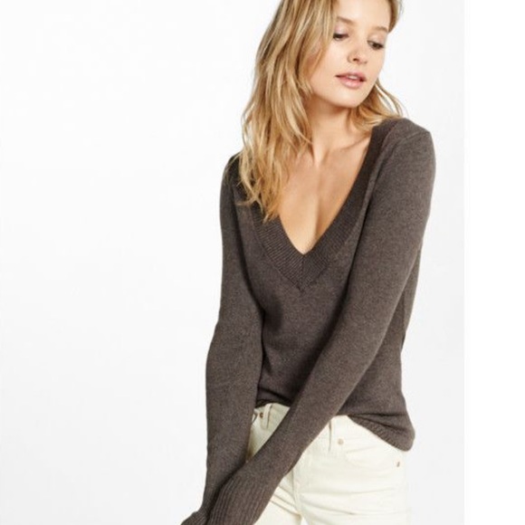 Express Sweaters - Gray fitted Express sweater